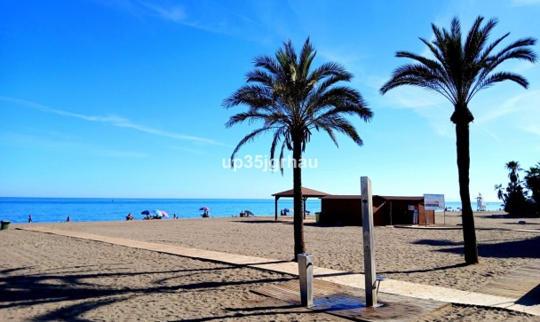 apartment - Wiederverkauf - Estepona - Estepona Centro