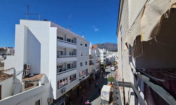 apartment - Wiederverkauf - Estepona - Estepona Centro