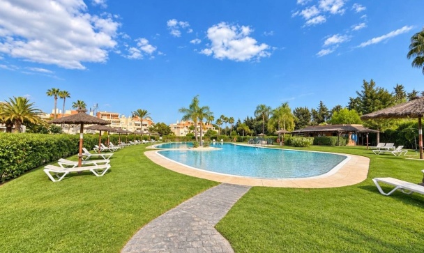 apartment - Wiederverkauf - Estepona - Estepona Centro