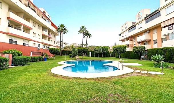 apartment - Wiederverkauf - Estepona - Estepona Centro
