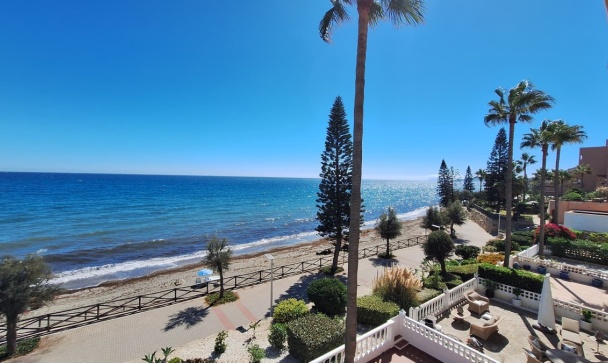 apartment - Wiederverkauf - Estepona - Estepona Centro