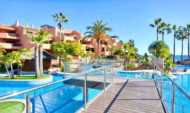apartment - Wiederverkauf - Estepona - Estepona Centro