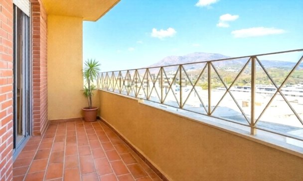 apartment - Wiederverkauf - Estepona - Estepona Centro