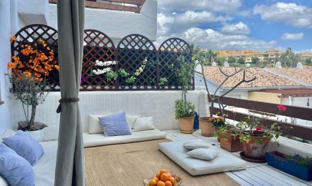 apartment - Wiederverkauf - Estepona - Estepona Centro