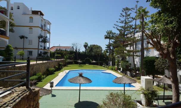 apartment - Wiederverkauf - Estepona - Estepona Centro