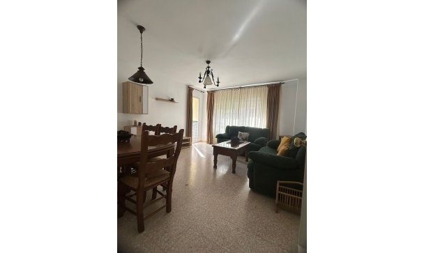 apartment - Wiederverkauf - Estepona - Estepona Centro