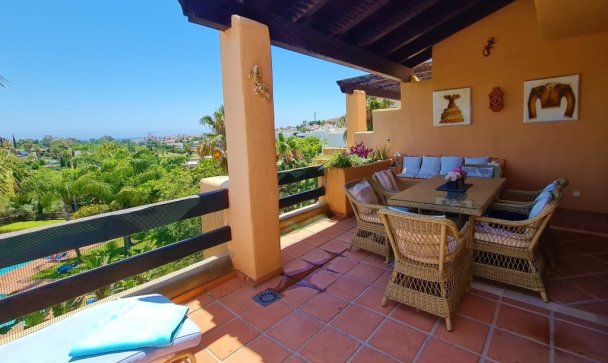 apartment - Wiederverkauf - Estepona - New Golden Mile