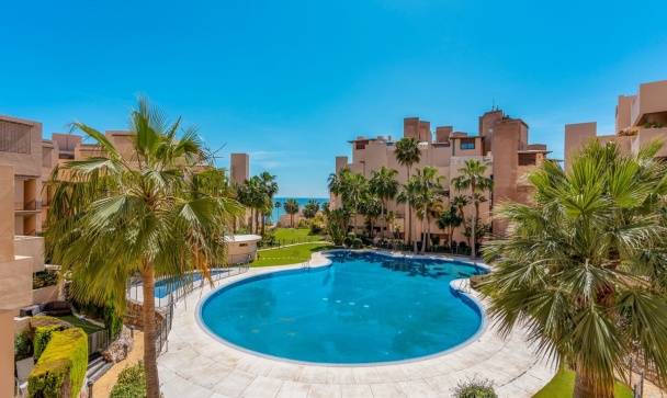 apartment - Wiederverkauf - Estepona - New Golden Mile