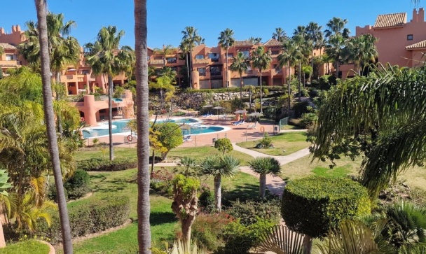 apartment - Wiederverkauf - Estepona - New Golden Mile