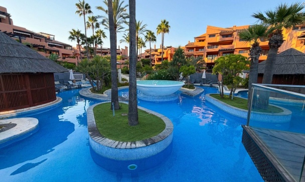 apartment - Wiederverkauf - Estepona - New Golden Mile