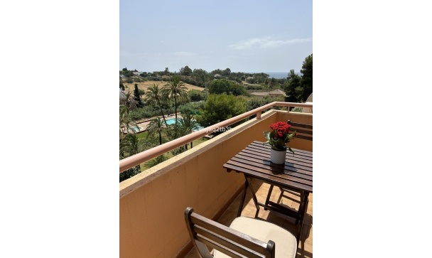 apartment - Wiederverkauf - Estepona - New Golden Mile