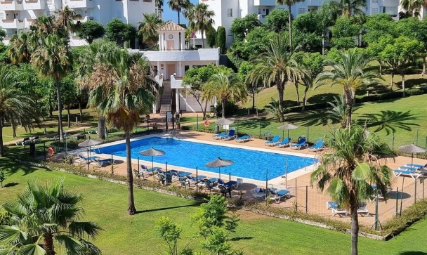 apartment - Wiederverkauf - Estepona - Selwo