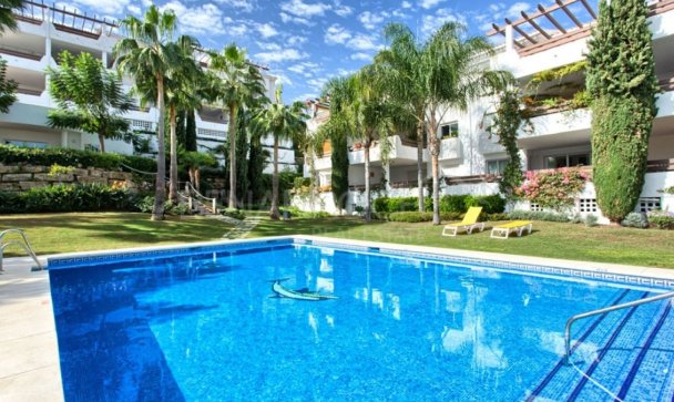 apartment - Wiederverkauf - Estepona - Selwo