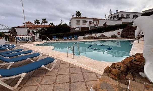 apartment - Wiederverkauf - Manilva - Manilva Centro