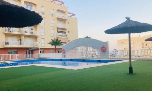 apartment - Wiederverkauf - Manilva - Manilva Centro