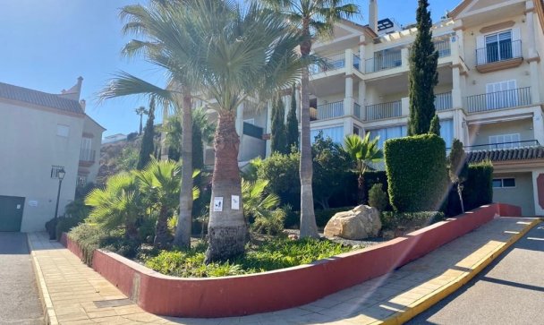 apartment - Wiederverkauf - Manilva - Manilva Centro