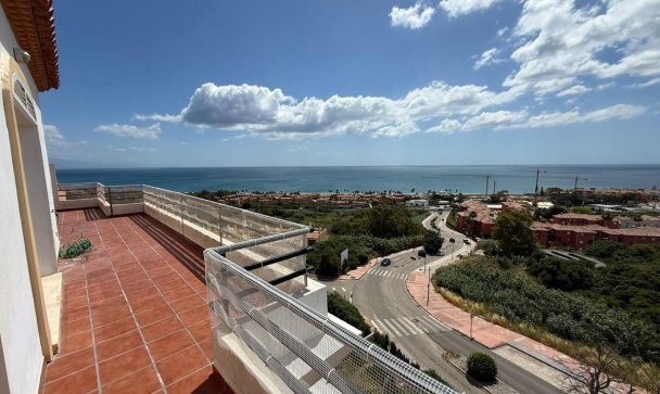 apartment - Wiederverkauf - Manilva - Manilva Centro