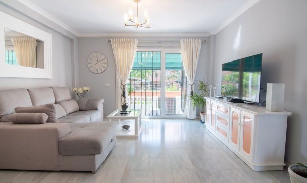 apartment - Wiederverkauf - Manilva - Manilva Centro