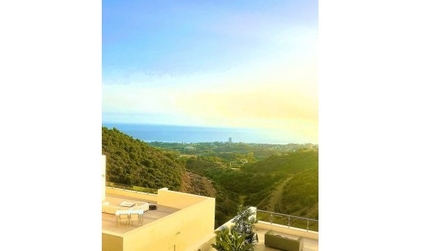 apartment - Wiederverkauf - Marbella - Altos de los Monteros