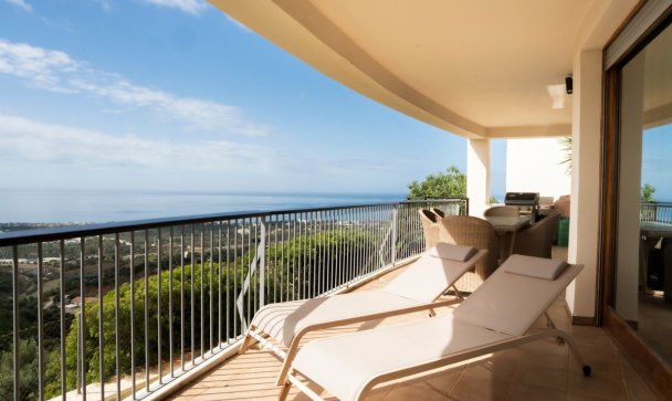 apartment - Wiederverkauf - Marbella - Altos de los Monteros