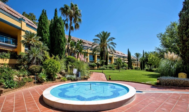 apartment - Wiederverkauf - Marbella - Bahía de Marbella