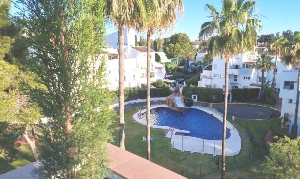 apartment - Wiederverkauf - Marbella - Elviria