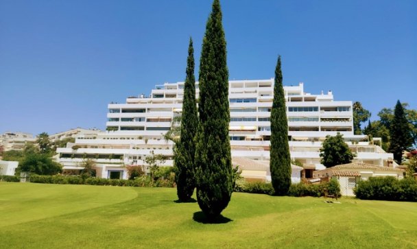apartment - Wiederverkauf - Marbella - Guadalmina Alta