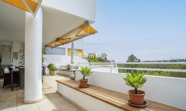 apartment - Wiederverkauf - Marbella - Guadalmina Alta