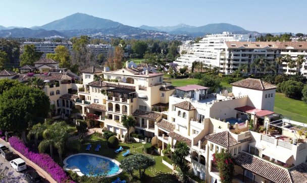 apartment - Wiederverkauf - Marbella - Guadalmina Alta