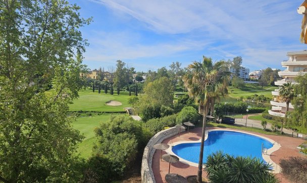 apartment - Wiederverkauf - Marbella - Guadalmina Alta