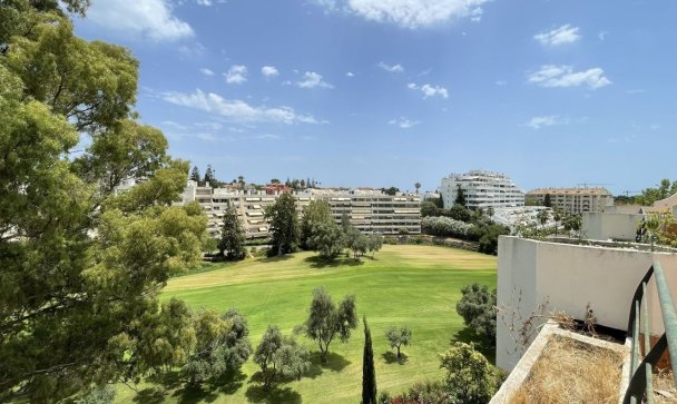 apartment - Wiederverkauf - Marbella - Guadalmina Alta