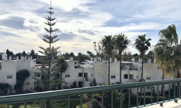 apartment - Wiederverkauf - Marbella - Guadalmina Baja