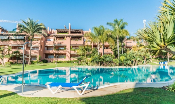 apartment - Wiederverkauf - Marbella - Guadalmina Baja