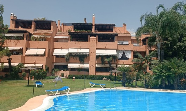 apartment - Wiederverkauf - Marbella - Guadalmina Baja