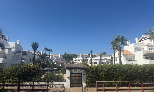apartment - Wiederverkauf - Marbella - Los Monteros