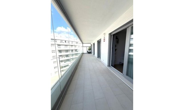 apartment - Wiederverkauf - Marbella - Nueva Andalucía
