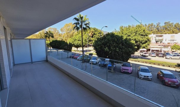 apartment - Wiederverkauf - Marbella - Nueva Andalucía