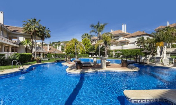 apartment - Wiederverkauf - Marbella - Nueva Andalucía