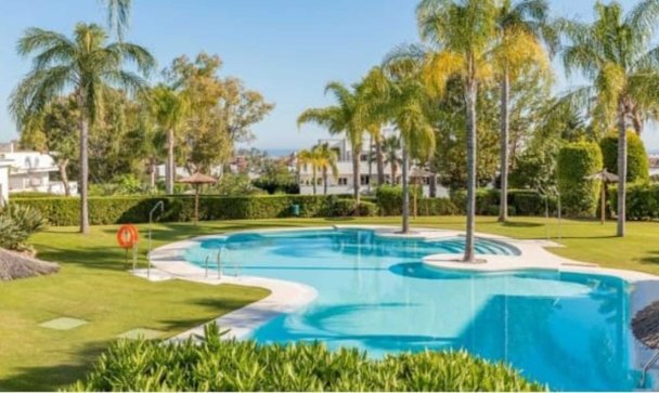 apartment - Wiederverkauf - Marbella - Nueva Andalucía