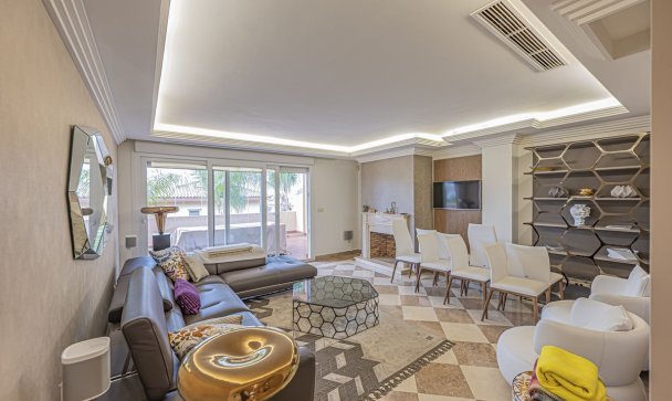 apartment - Wiederverkauf - Marbella - Nueva Andalucía