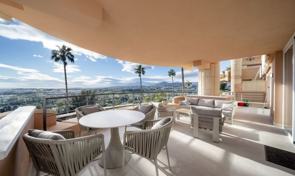 apartment - Wiederverkauf - Marbella - Nueva Andalucía