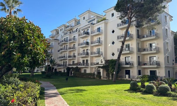 apartment - Wiederverkauf - Marbella - Nueva Andalucía