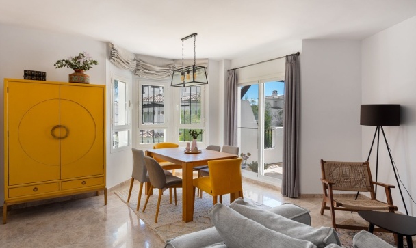 apartment - Wiederverkauf - Marbella - Nueva Andalucía