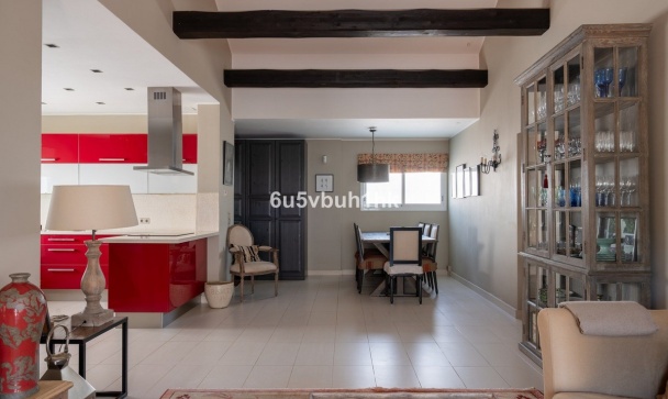 apartment - Wiederverkauf - Marbella - Nueva Andalucía