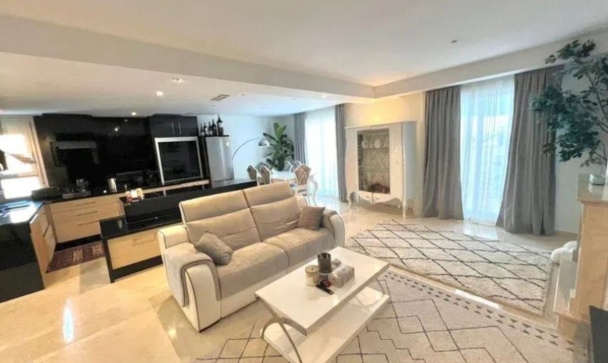 apartment - Wiederverkauf - Marbella - Nueva Andalucía