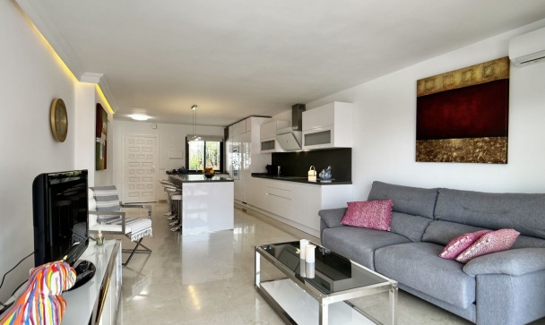 apartment - Wiederverkauf - Marbella - Nueva Andalucía