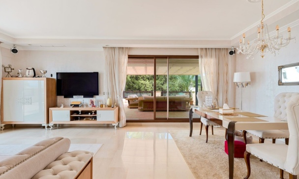 apartment - Wiederverkauf - Marbella - Nueva Andalucía
