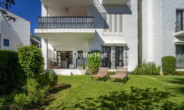 apartment - Wiederverkauf - Marbella - Nueva Andalucía