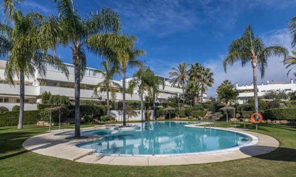apartment - Wiederverkauf - Marbella - Nueva Andalucía