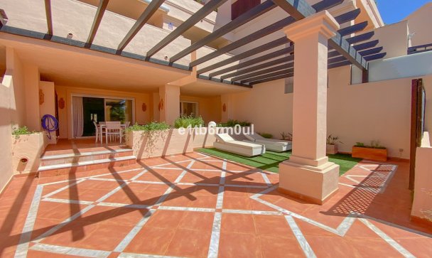apartment - Wiederverkauf - Marbella - Nueva Andalucía